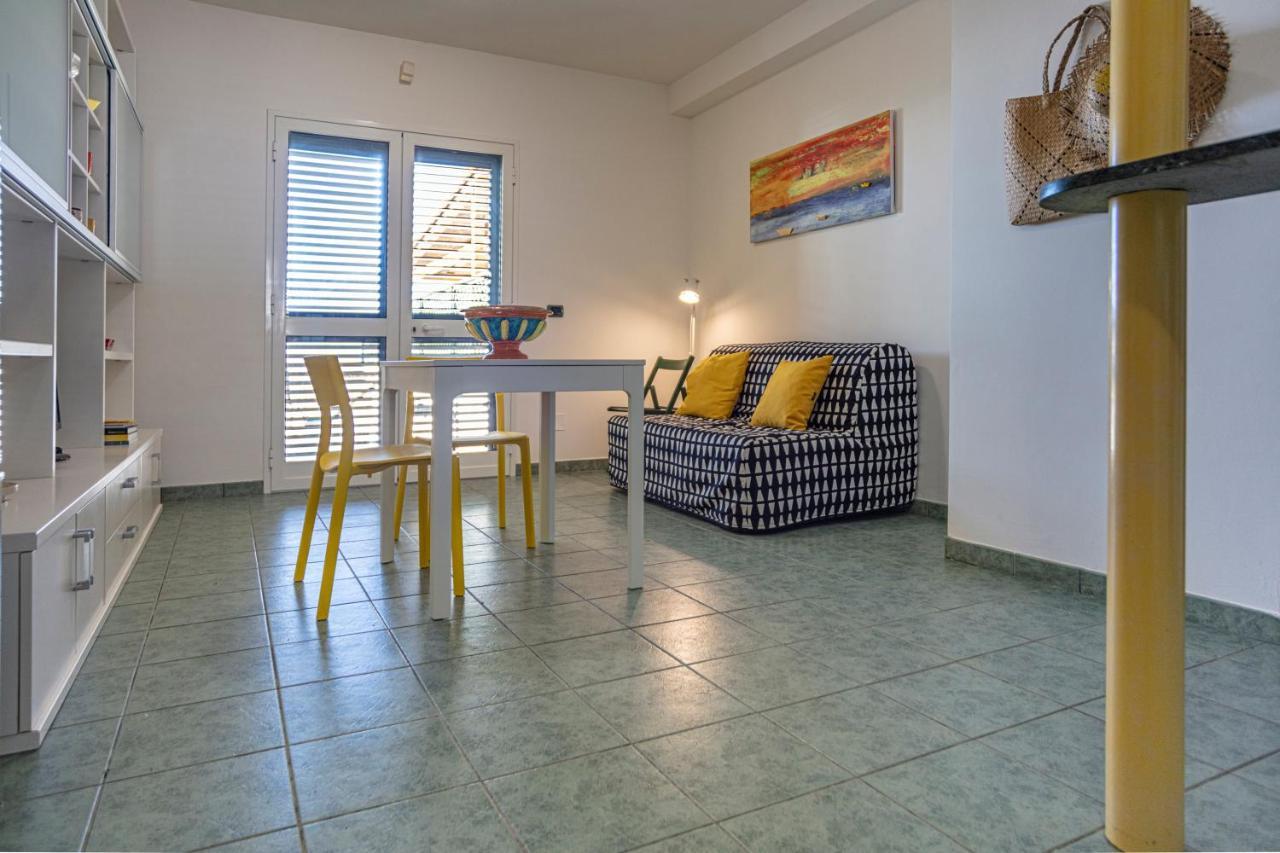 Marinella Sul Mare Villa Punta Secca Buitenkant foto